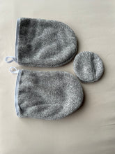 Load image into Gallery viewer, Bamboo Cleansing Mitts and Cloud